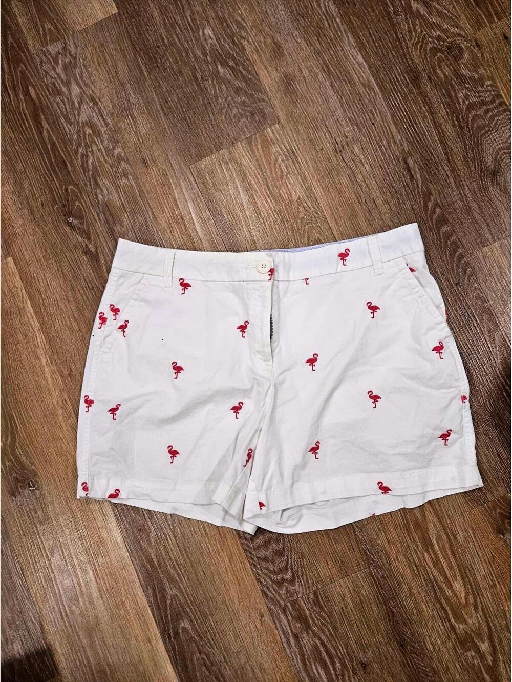 Crown & Ivy White Casual Shorts with Pink Flamingo Embroidery, Size 12 174